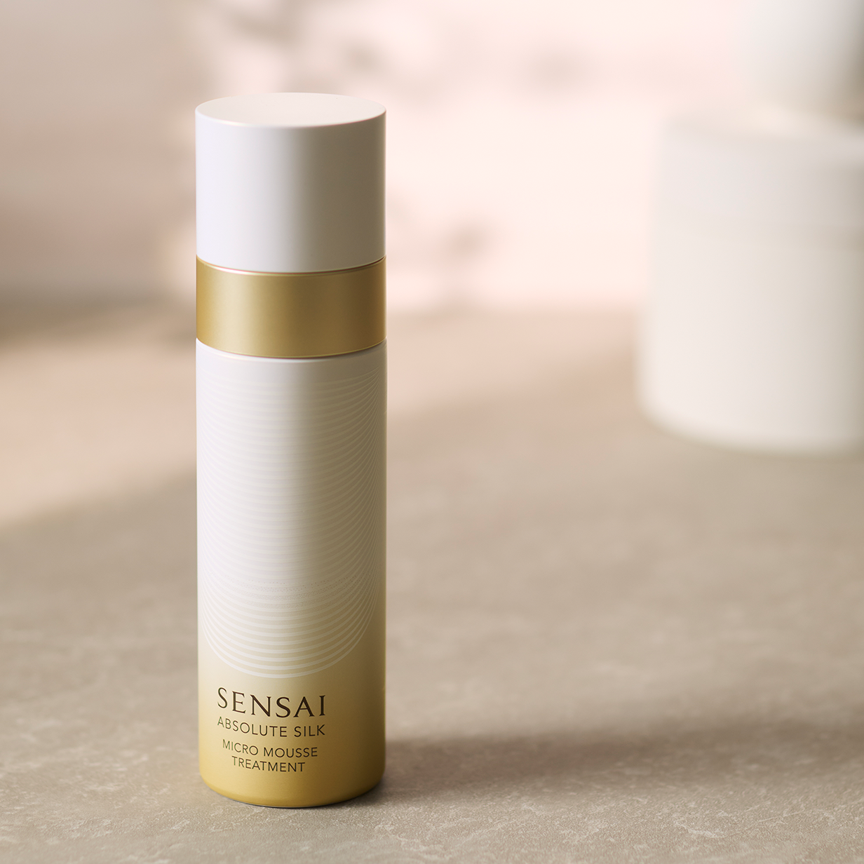 Micro Mousse Treatment | Moisturiser | Skincare| SENSAI Italy