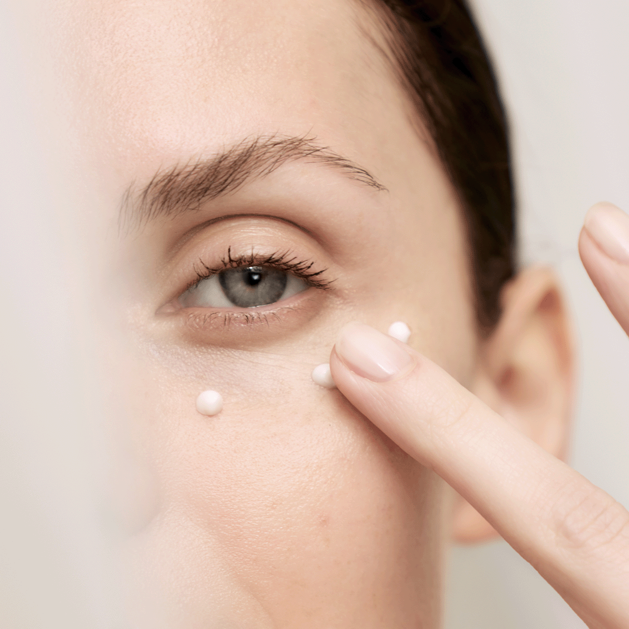 Awakening Creamy Eye Essence | Eye Care | Skincare | SENSAI Italy