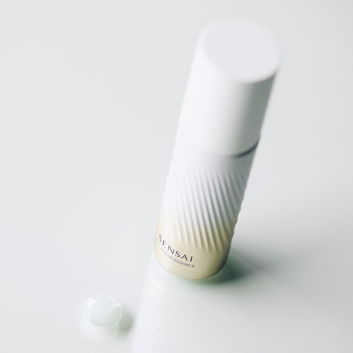 Lift Focus Essence | Essences | Skincare | SENSAI Germany Lift Focus Essence | Essences | Skincare | SENSAI Germany