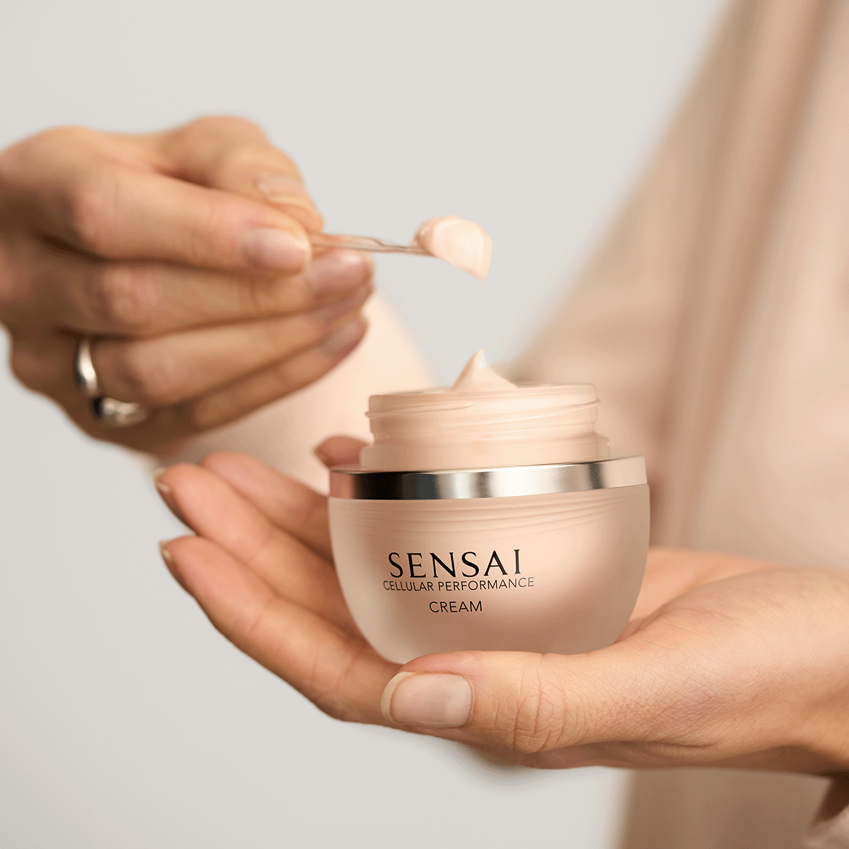 Cream | SKINCARE | Moisturisers | SENSAI