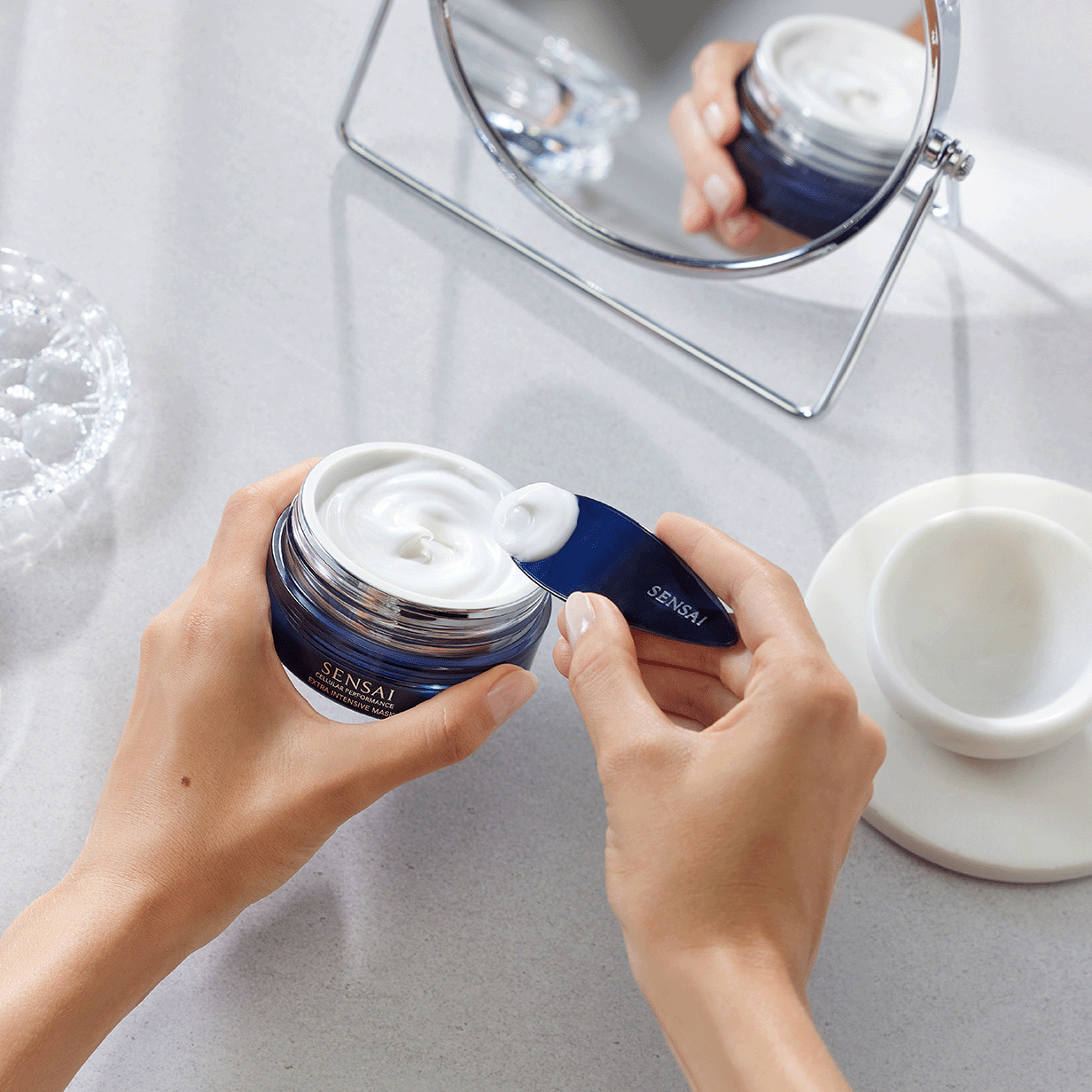 Extra Intensive Mask | SKINCARE | Extra Care | SENSAI